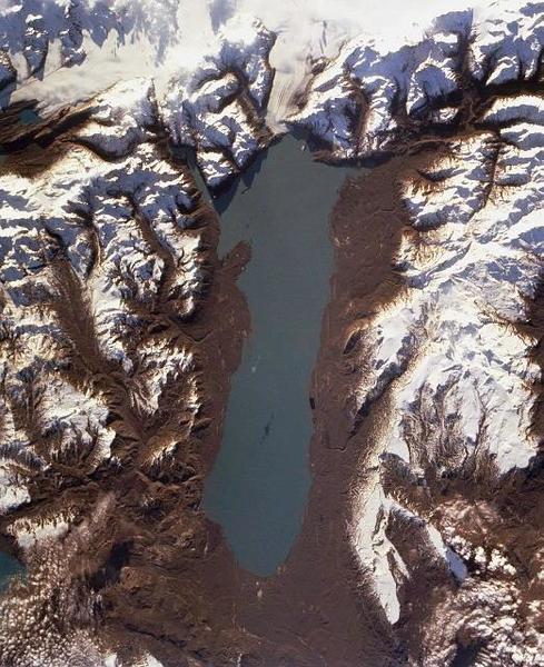 Lago_Viedma_NASA_1994