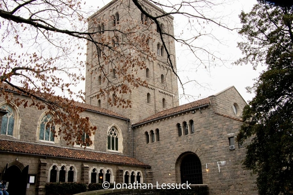 Lessuck - cloisters-31