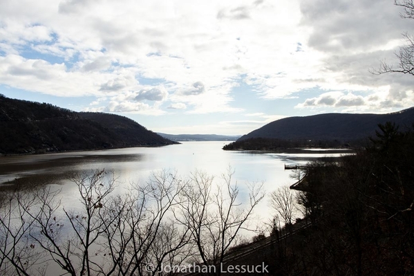 Lessuck_Hudson River-2