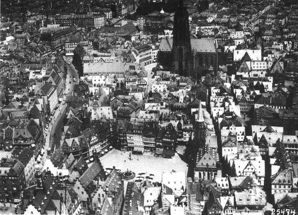 Luftbild_Roemerberg_Dom1929