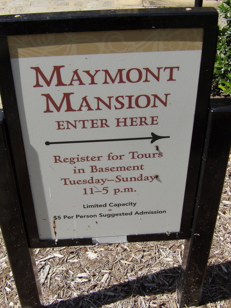 Maymont Entry Signage