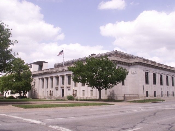 Nebraska State Capitol - Side