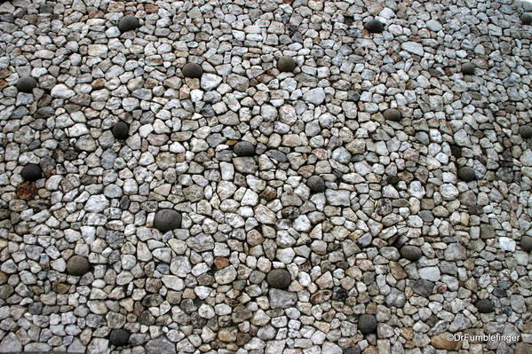 Details in the placement of rock in the Newgrange tomb