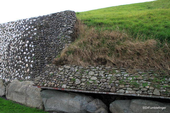 End of the rock wall, Newgrange tomb