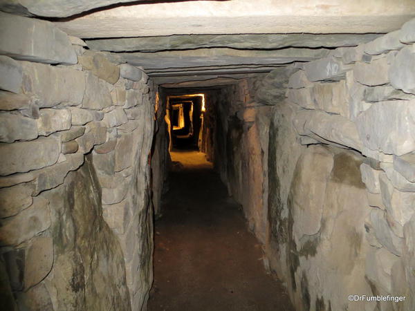 Passage tomb, Knowth