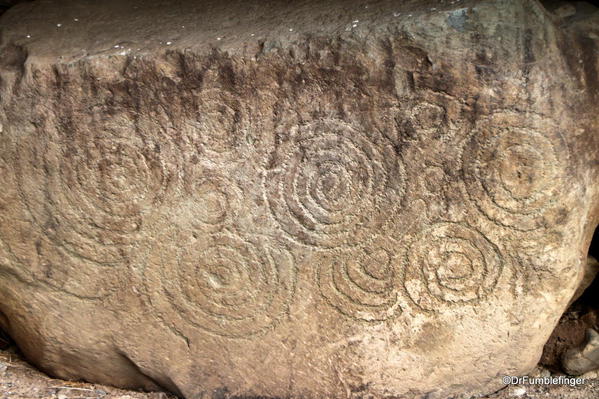 Neolithic art, Knowth