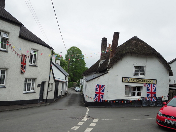 P5083937 2. The village pub with flags and bunting.