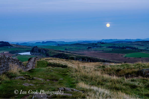 Photo 27-09-2015, 18 01 40 Supermoon rising above Hadrians Wall