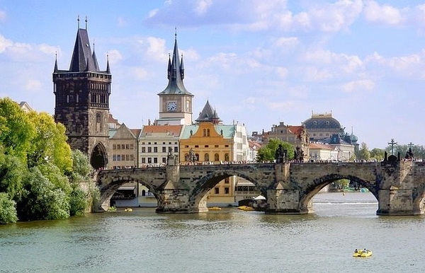 Prague - Charles-Bridge-1