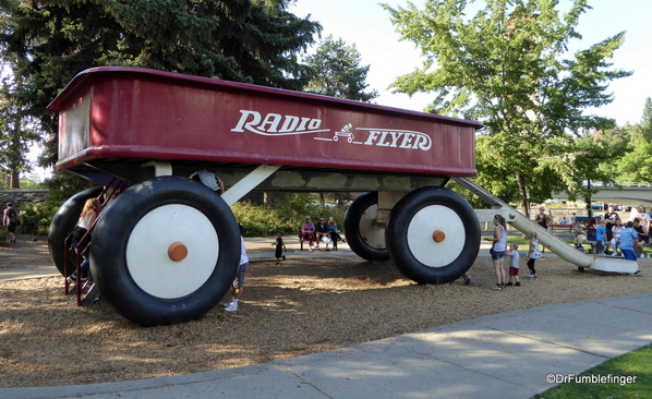 Radio Flyer (3)