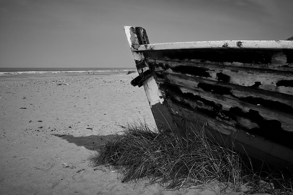 Resting boat bw