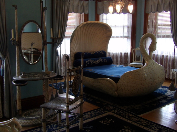 Sallie Dooley Bedroom