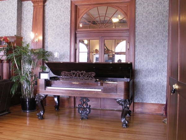 Stanley Hotel - Piano