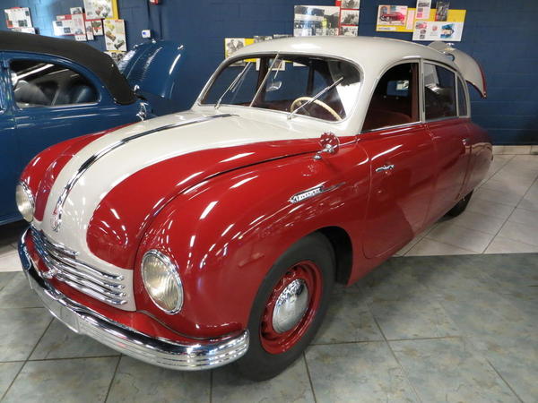 Tampa Bay Automobile Museum 2013 033 1946 Tatra Tetraplan