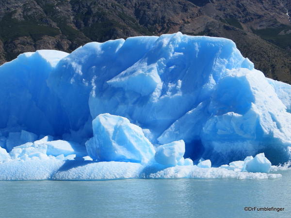 Viedma Glacier, El Chaltan. Icebergs in Viedma Lake