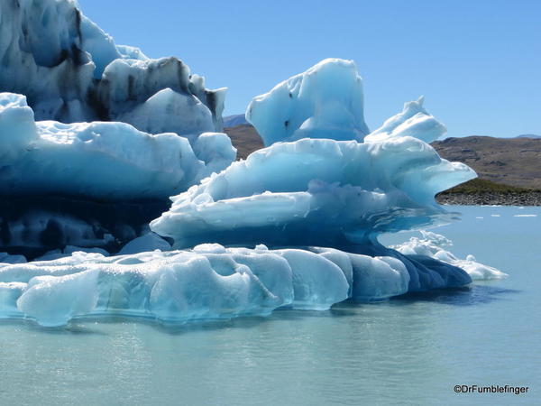 Viedma Glacier, El Chaltan. Icebergs in Viedma Lake