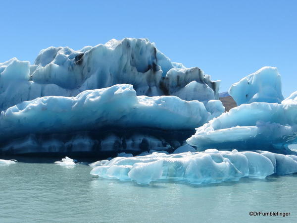 Viedma Glacier, El Chaltan. Icebergs in Viedma Lake