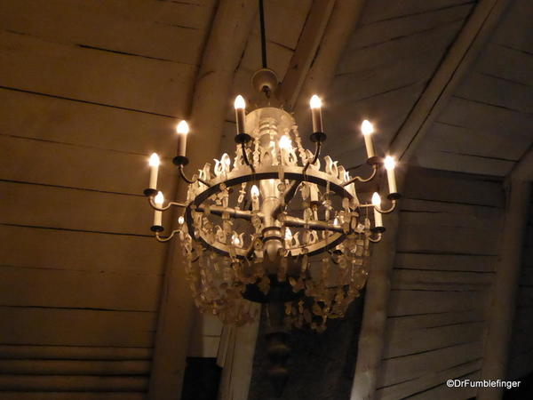 Chandelier whose crystals are made of purified salt