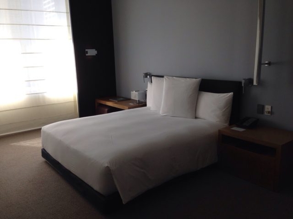 andaz-room