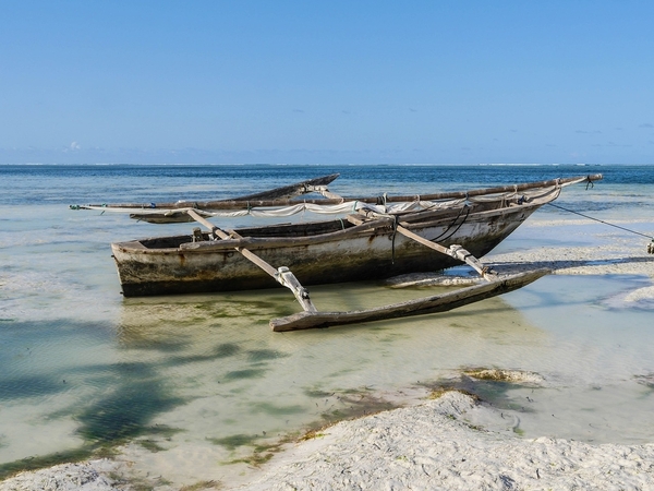 fishing-boat-3241419_1280