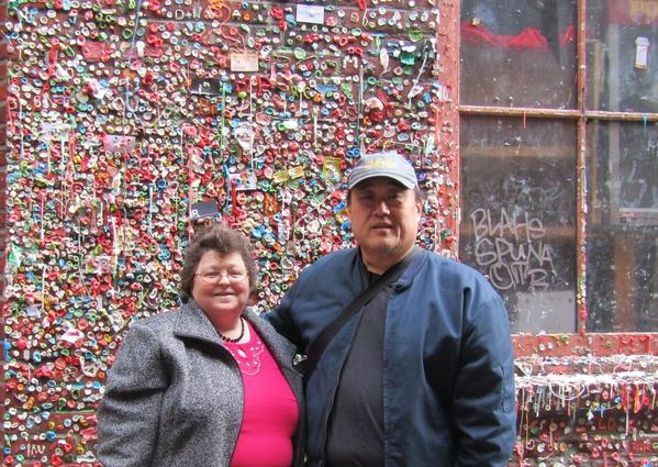 gum wall - us2