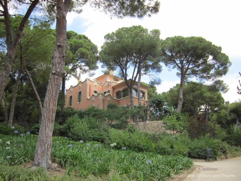 House in middle of park used as a museum