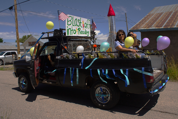 truchas parade 02