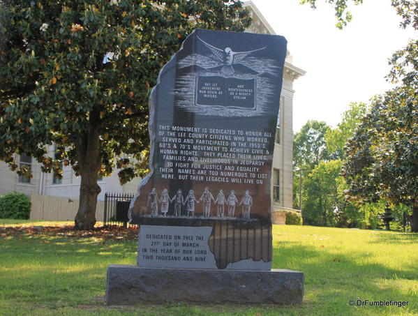 Tupelo, Monument to Integration