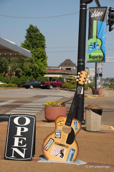 Tupelo, Downtown exhibits