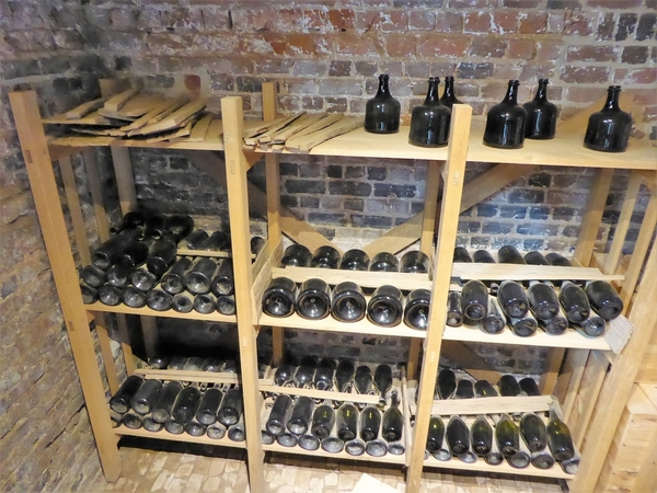 winecellar2